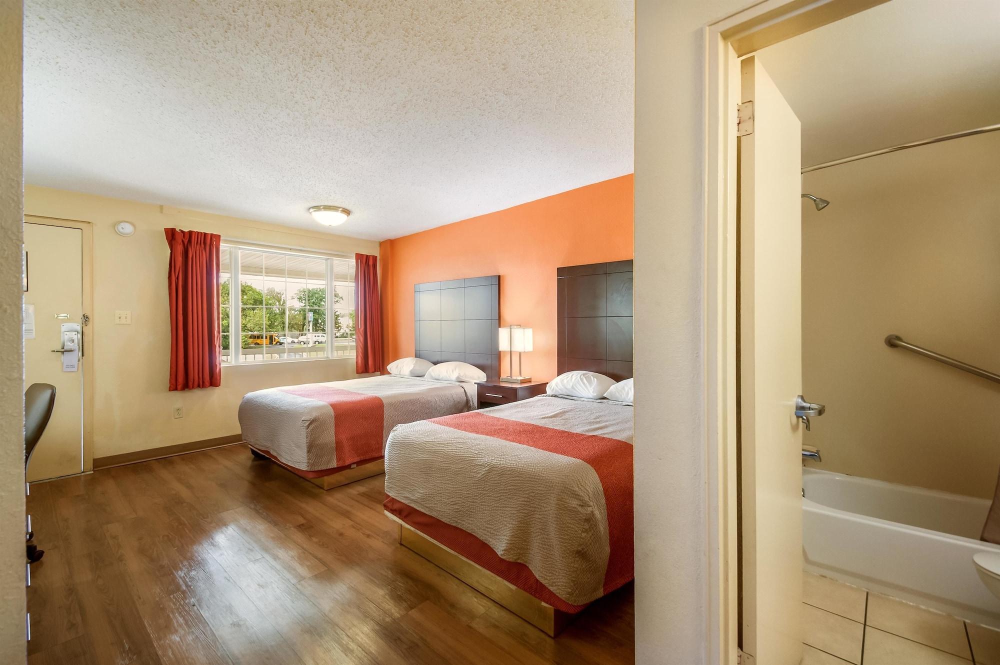 Motel 6-Washington, Dc - Convention Center מראה חיצוני תמונה